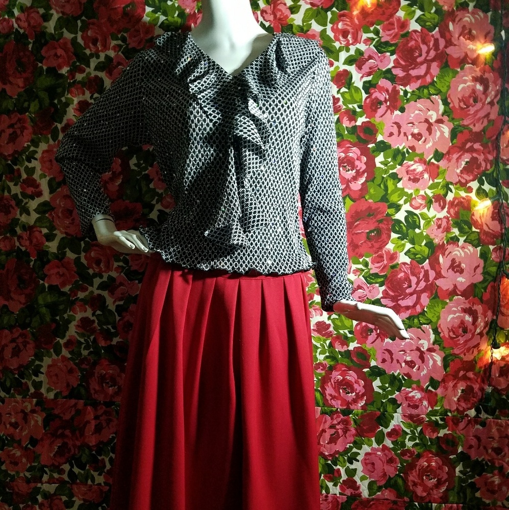 Brittany Black Sparkle Ruffle Top! - Picture 8 of 8
